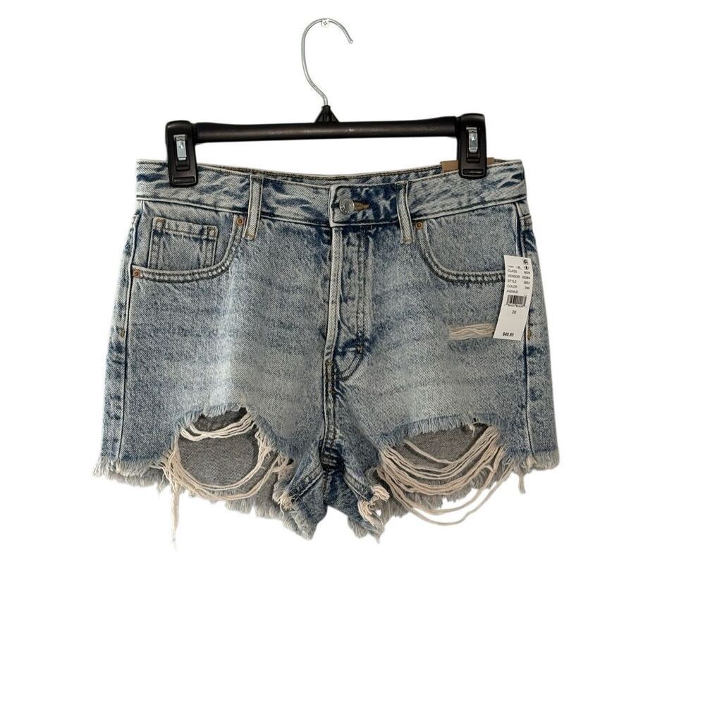 NWT PacSun Festival high-rise distressed light wash denim shorts - 26